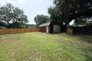 611 Bullock Blvd, Niceville, FL 32578 - Photo 23