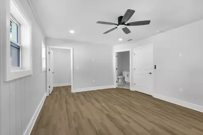 333 NW Hollywood Boulevard, Fort Walton Beach, FL 32548 - Photo 23