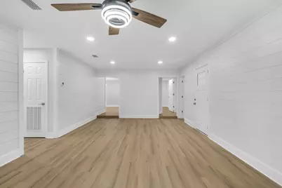 333 NW Hollywood Boulevard, Fort Walton Beach, FL 32548 - Photo 3