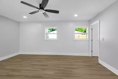 333 NW Hollywood Boulevard, Fort Walton Beach, FL 32548 - Photo 21