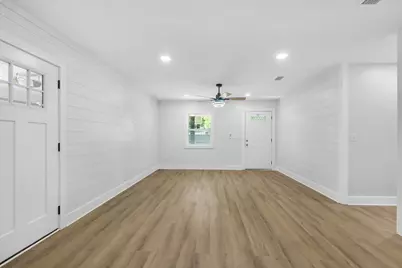 333 NW Hollywood Boulevard, Fort Walton Beach, FL 32548 - Photo 5