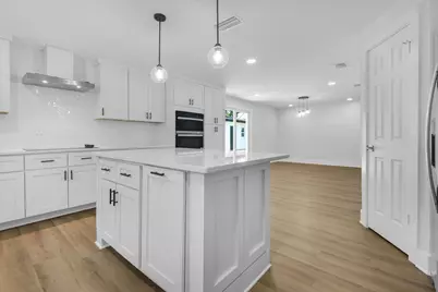 333 NW Hollywood Boulevard, Fort Walton Beach, FL 32548 - Photo 15