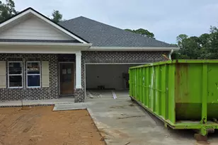 1913 Redwood Ave, Niceville, FL 32578 - Photo 1