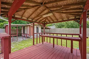 574 Peppertree Ln, Pensacola, FL 32506 - Photo 49