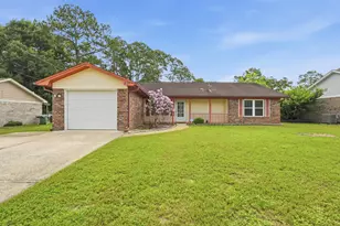 574 Peppertree Ln, Pensacola, FL 32506 - Photo 27