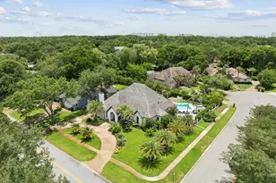145 W Country Club Dr, Destin, FL 32541 - Photo 3