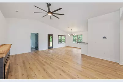 149 Strike Eagle Drive, Crestview, FL 32536 - Photo 7
