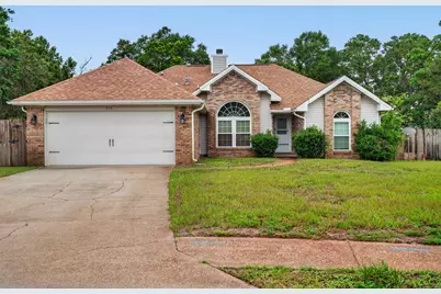 519 E Timberlake Drive, Mary Esther, FL 32569 - Photo 1