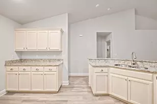 1960 Edgewood Dr, Navarre, FL 32566 - Photo 13