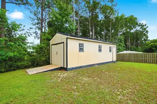 1960 Edgewood Dr, Navarre, FL 32566 - Photo 51