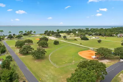 1960 Edgewood Drive, Navarre, FL 32566 - Photo 53
