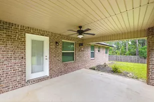 1960 Edgewood Dr, Navarre, FL 32566 - Photo 47