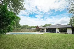 108 SE Waynel Circle, Fort Walton Beach, FL 32548 - Photo 1
