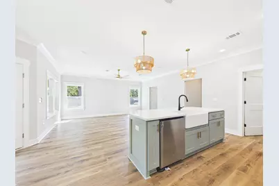 316 Boxer Avenue, Niceville, FL 32578 - Photo 9