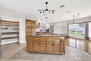 511 Fallin Water Dr, Mary Esther, FL 32569 - Photo 15