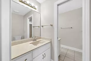 511 Fallin Water Dr, Mary Esther, FL 32569 - Photo 35
