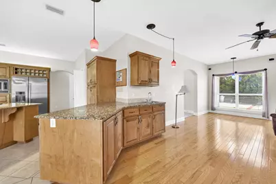 511 Fallin Water Drive, Mary Esther, FL 32569 - Photo 13
