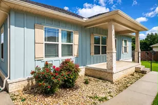 8195 Shooter Ln, Laurel Hill, FL 32567 - Photo 5