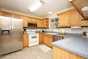 1700 Glenwood Ct, Niceville, FL 32578 - Photo 5
