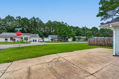 1425 Mixon Drive, Fort Walton Beach, FL 32547 - Photo 43