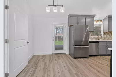 1425 Mixon Drive, Fort Walton Beach, FL 32547 - Photo 11
