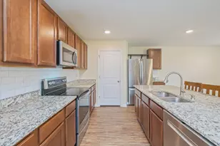 363 Merlin Ct, Crestview, FL 32539 - Photo 11