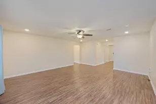 363 Merlin Ct, Crestview, FL 32539 - Photo 7