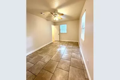 4350 Pine Villa Circle, Pace, FL 32571 - Photo 9