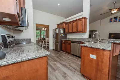 6204 Nanterre Cove, Crestview, FL 32536 - Photo 11
