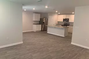 642 Earl Godwin Rd, Freeport, FL 32439 - Photo 5