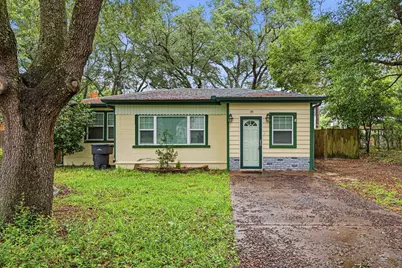 19 SW Comet Street, Fort Walton Beach, FL 32548 - Photo 1
