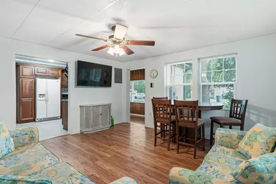 19 SW Comet Street, Fort Walton Beach, FL 32548 - Photo 9