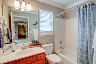 1188 N Bayshore Dr, Valparaiso, FL 32580 - Photo 27
