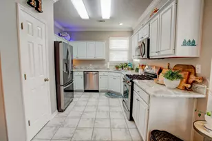 1188 N Bayshore Dr, Valparaiso, FL 32580 - Photo 9