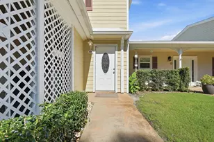 229 Shalimar Dr, Shalimar, FL 32579 - Photo 5