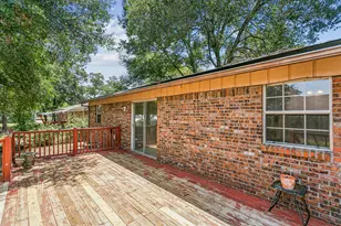72 8th St, Shalimar, FL 32579 - Photo 13