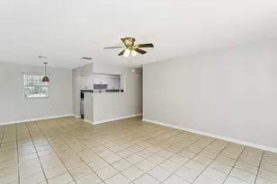 72 8th St, Shalimar, FL 32579 - Photo 17