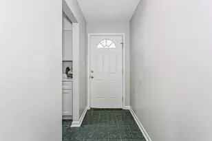 72 8th St, Shalimar, FL 32579 - Photo 15