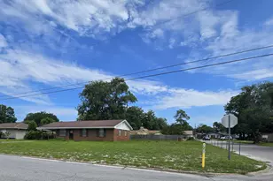 378 NW Oakland Circle, Fort Walton Beach, FL 32548 - Photo 35