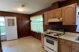 378 NW Oakland Circle, Fort Walton Beach, FL 32548 - Photo 5