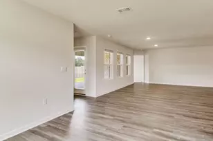 9720 Dutton Ln, Milton, FL 32583 - Photo 9