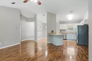 1945 Aurora Dr, Navarre, FL 32566 - Photo 13