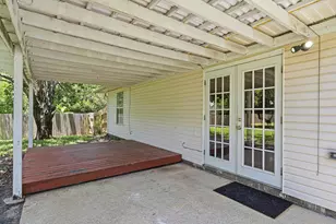 1945 Aurora Dr, Navarre, FL 32566 - Photo 39
