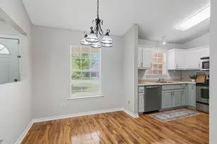 1945 Aurora Dr, Navarre, FL 32566 - Photo 19