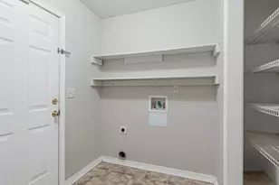 1945 Aurora Dr, Navarre, FL 32566 - Photo 33