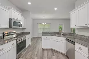 5737 Marigold Loop, Crestview, FL 32539 - Photo 13