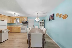 532 Springtime Ave, Holt, FL 32564 - Photo 3