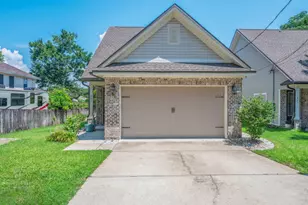 401 King St, Niceville, FL 32578 - Photo 1