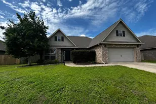 407 Pendo Pl, Crestview, FL 32536 - Photo 1
