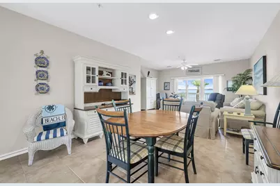 1440 Paradise Point Drive #UNIT 4, Navarre, FL 32566 - Photo 19